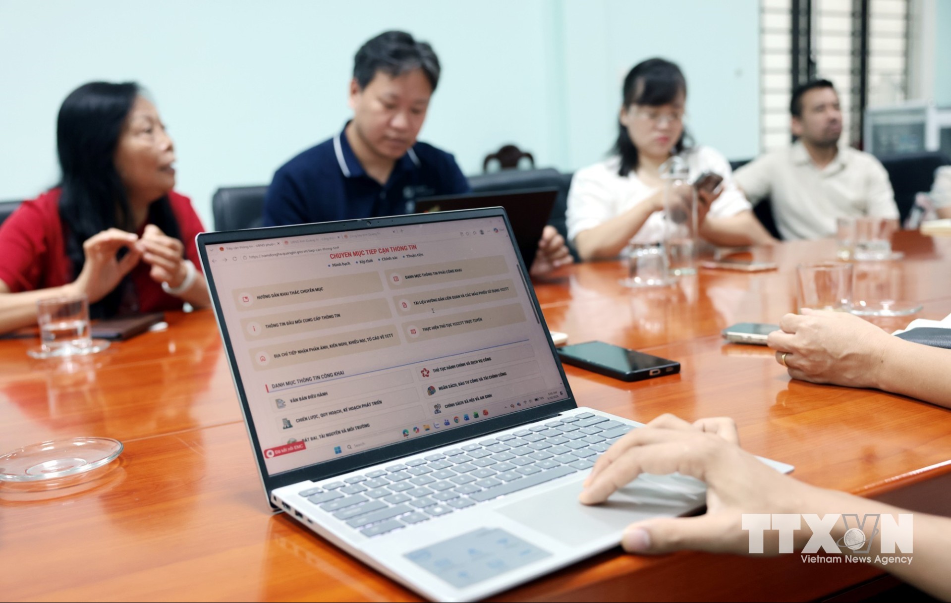 Quảng Trị đẩy mạnh chuyển đổi số, nâng cao hiệu quả phục vụ chính quyền số và người dân